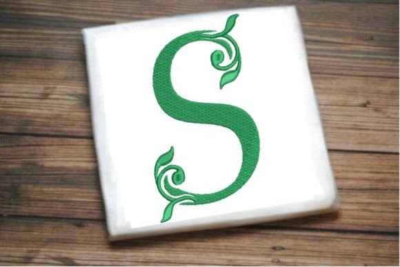 S Letter Beautiful Monogram: Boutique Sweatshirt Review